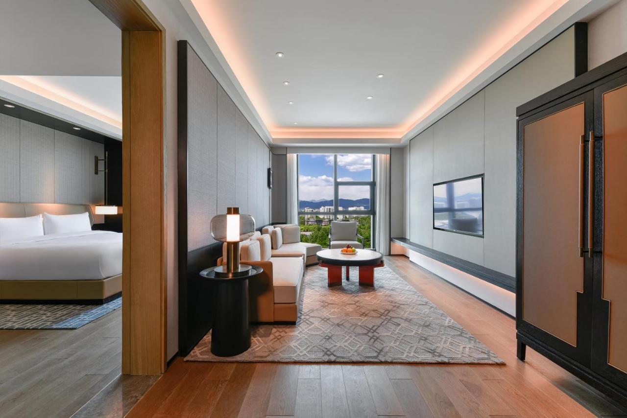 Grand Deluxe Family Suite,1356239795:JPEG